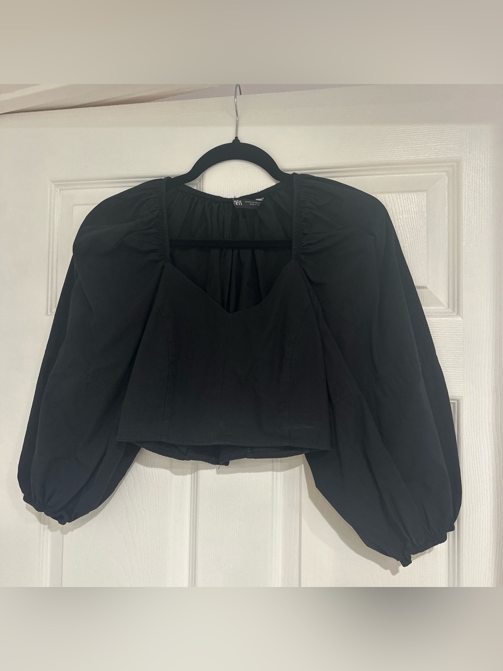 Zara Black Puff-Sleeve Cropped Top